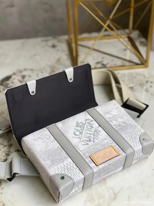 Official oldcobbler TRUNK SLINGBAG LOUIS VUITTON 0702